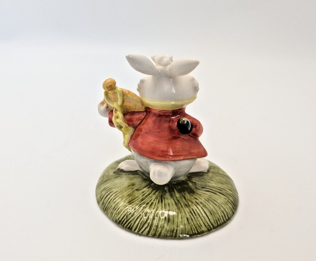 Alternate view of Royal Doulton White Rabbit AW5 limited edition figurine 461 of 2000
