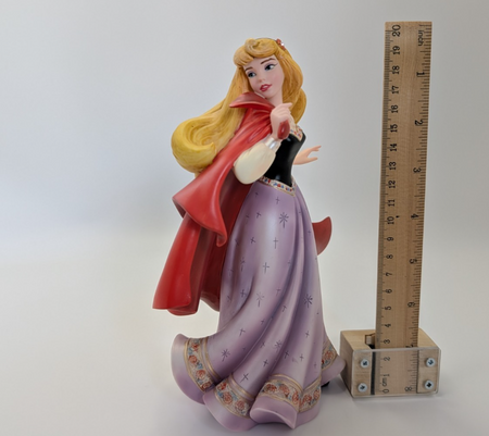 Disney Showcase Aurora as Briar Rose 4055792 Couture de Force – detail and condition photograph 12