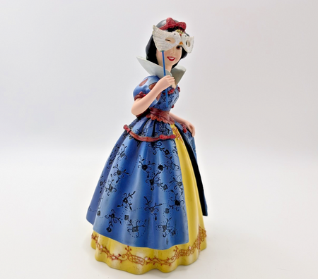 Disney Showcase Snow White Haute Couture Figurine Masquerade Boxed Mask Ball7