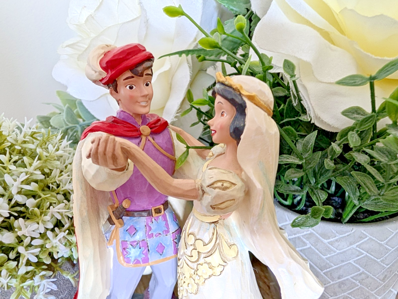 Disney Traditions Snow White The First Dance figurine 4056747 photo 2