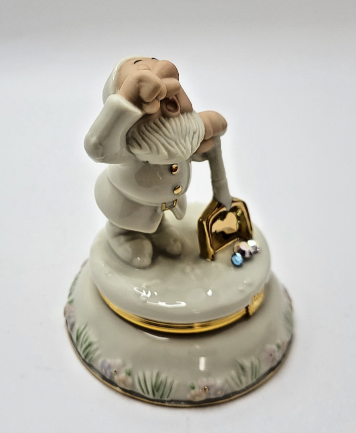 Lenox Disney Classics Sneezy Treasure Box COMPLETE Box Papers Charm Snow White10