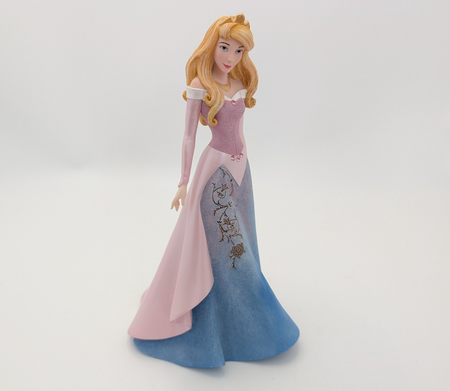 Disney Showcase Aurora Couture de Force figurine 6008690 – rear view