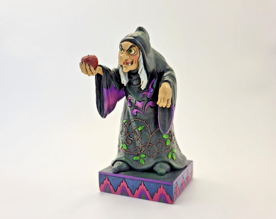 Disney Traditions Take A Bite Figurine  Old Hag Evil Queen Snow White Ornament4