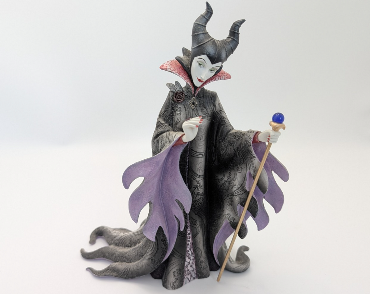 Alternate view of Disney Showcase Couture de Force Maleficent figurine 4031540
