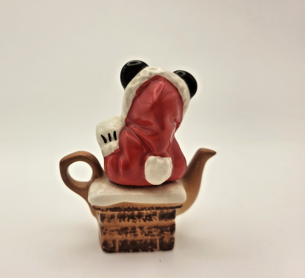 Disney Cardew Tiny Teapot Mickey Mouse Christmas Limited Edition2