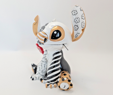 Disney Britto Midas Stitch 6010309 unboxed figurine - three-quarter view