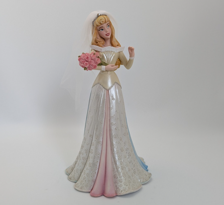 Disney Showcase Aurora Bride Sleeping Beauty unboxed figurine 4050708