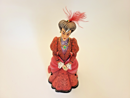 Disney Showcase Lady Tremaine Figurine Haute Couture Evil Stepmother Cinderella14