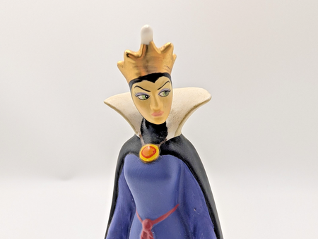 Disney Showcase Precious Moments Evil Queen Black as Night 143701 - Boxed - product view 9