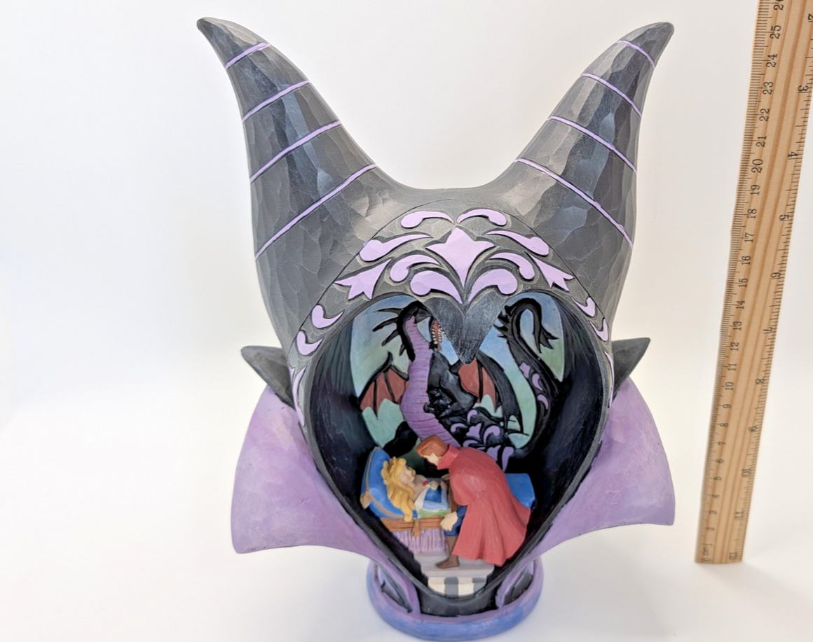 Disney Traditions True Love's Kiss Aurora Prince Philip and Maleficent figurine photo 13