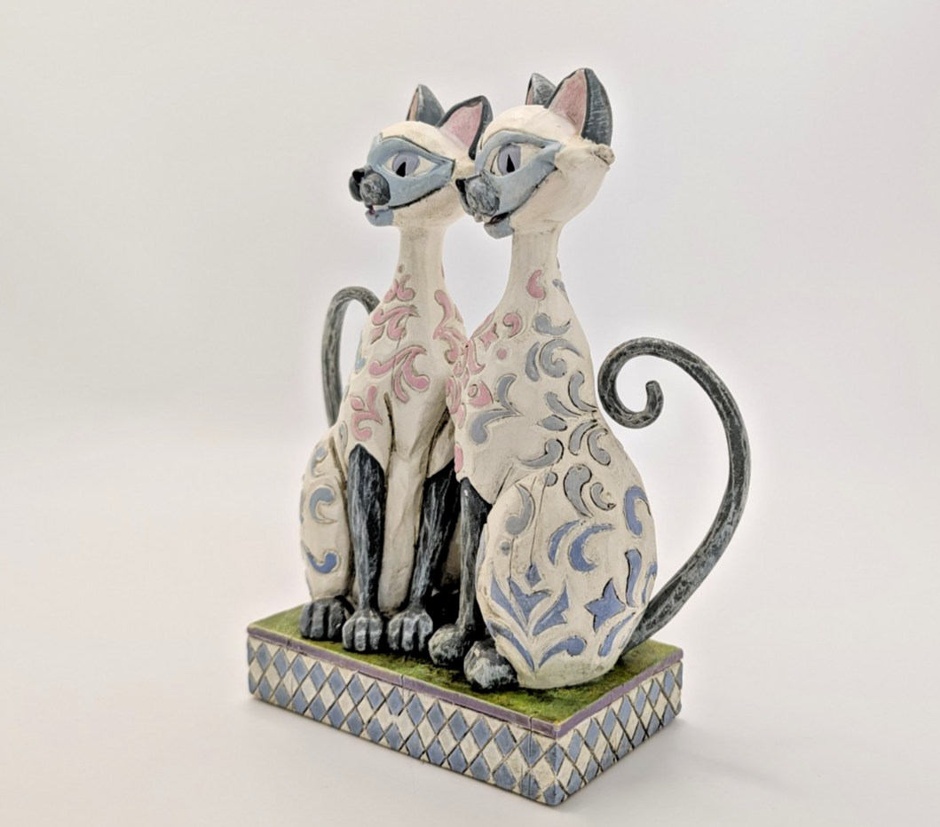 Disney Traditions Showcase Si & Am Scheming Suitors Figurine Lady & Tramp Boxed5