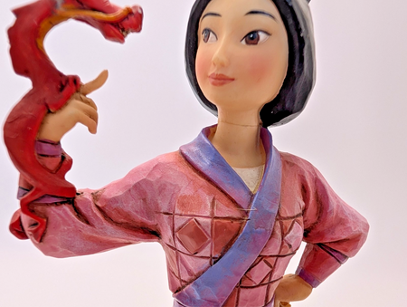 Disney Traditions Mulan and Mushu Determined and Tough 4037510 – condition close-up