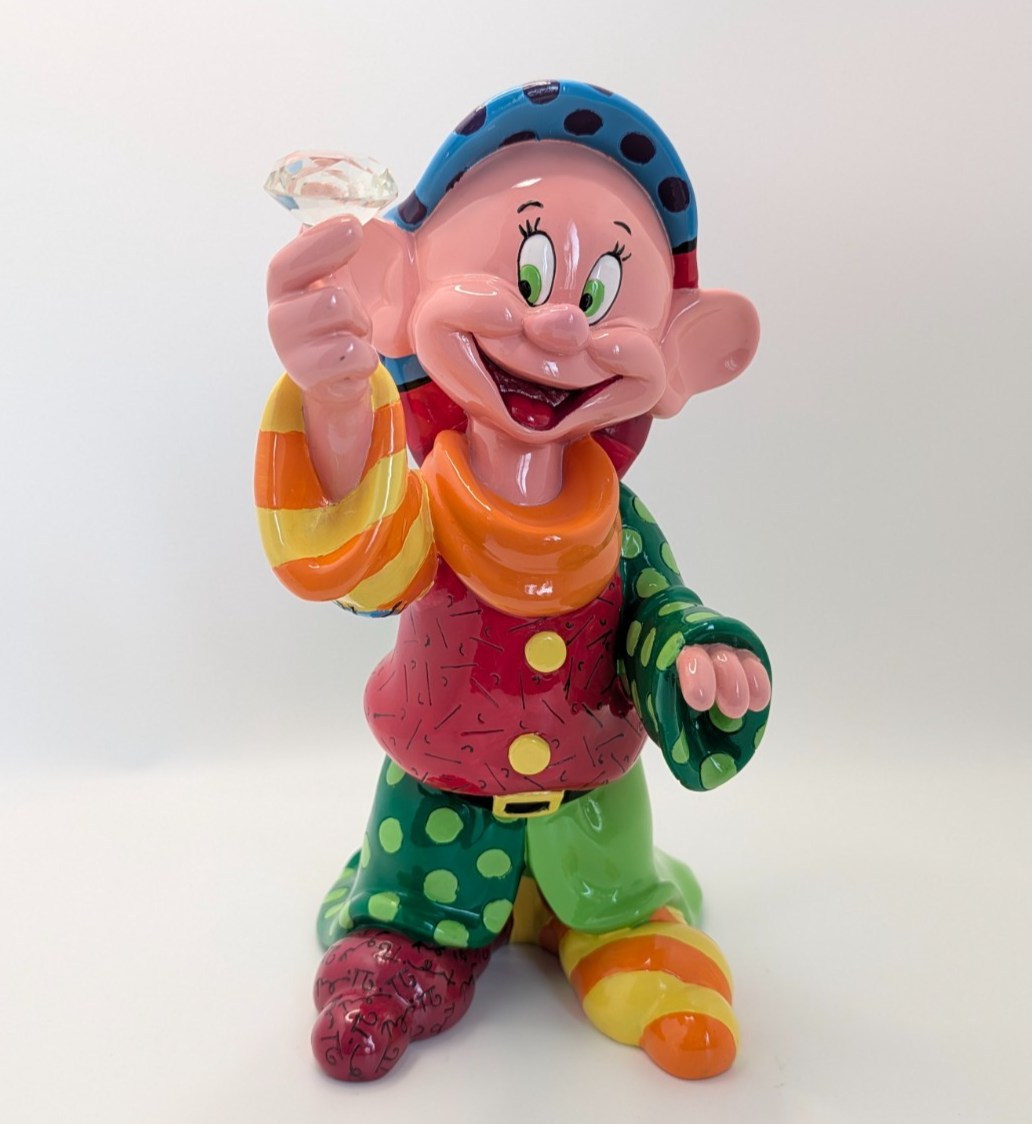 Disney Britto Dopey Snow White 4055687 unboxed figurine - right side view