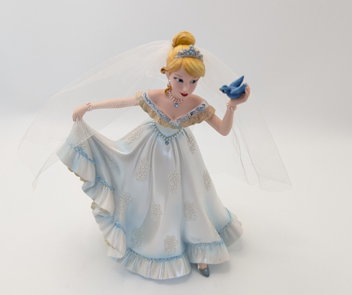 Disney Showcase Couture de Force Cinderella Bridal figurine 4045443