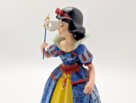 Disney Showcase Snow White Haute Couture Figurine Masquerade Boxed Mask Ball21