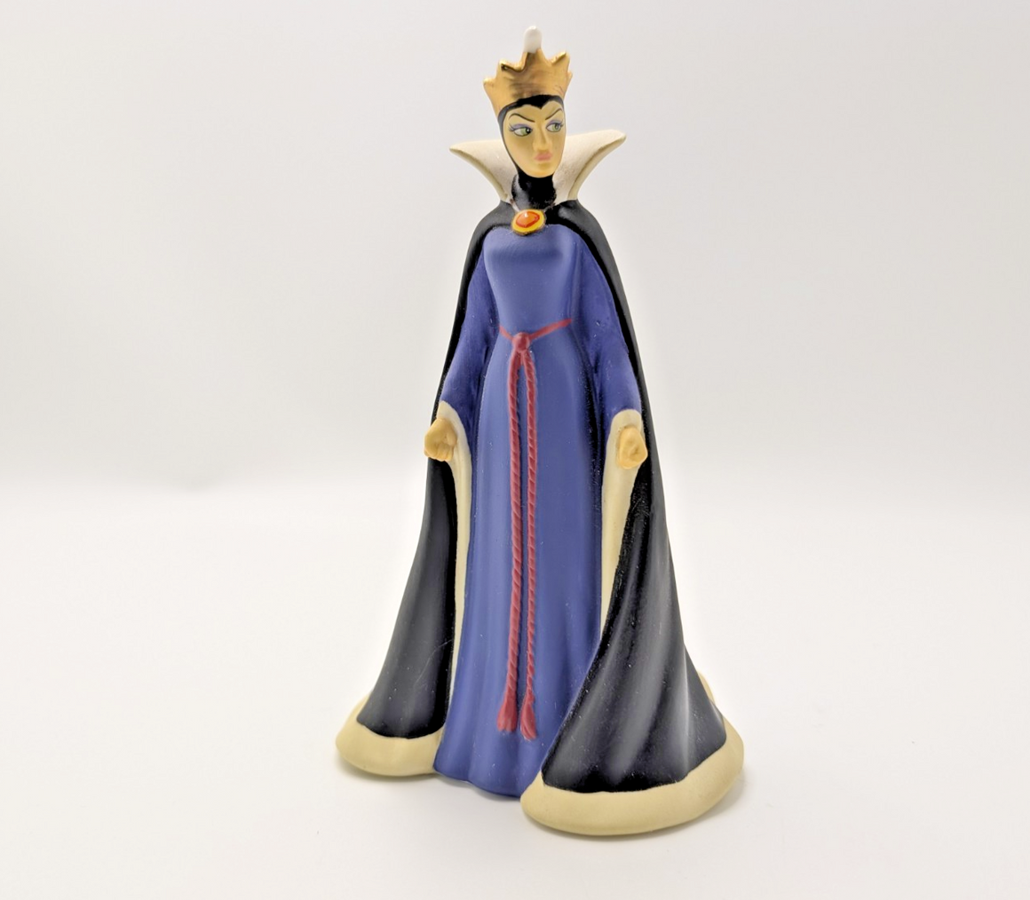 Disney Showcase Precious Moments Evil Queen Black as Night 143701 - Boxed - product view 4