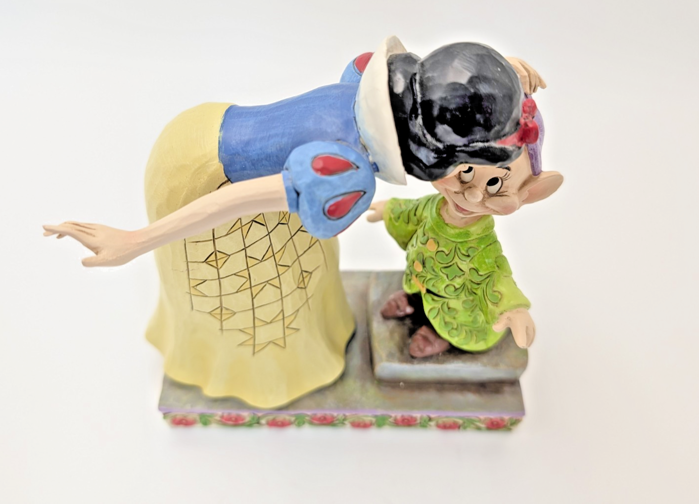 Disney Traditions Showcase Snow White & Dopey Sweetest Farewell Figurine J Shore16
