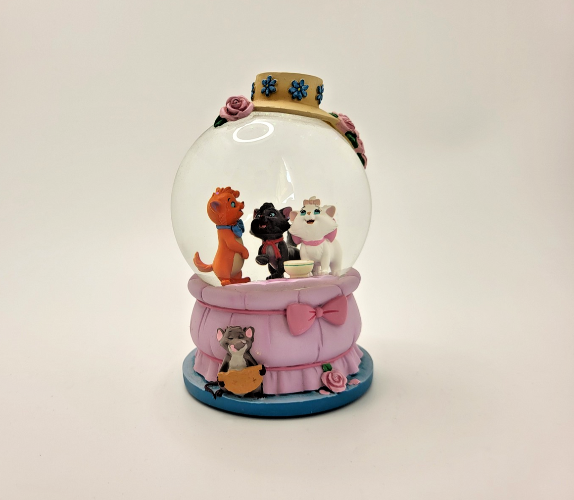 Disney Aristocats Snowglobe Disneyland Paris Exclusive Aristocats Kittens Marie3
