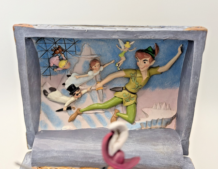 Disney Traditions Treasure-Strewn Tableau Peter Pan Figurine Captain Hook Wendy21