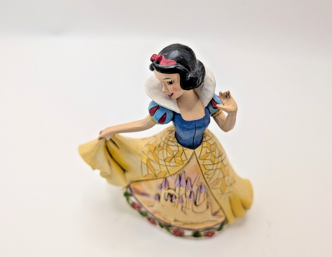Disney Traditions Snow White Castle in the Clouds 4045243 by Jim Shore – detail and condition photograph 11
