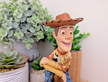 Disney Traditions Woody Howdy Partner Toy Story figurine 4031490 photo 3