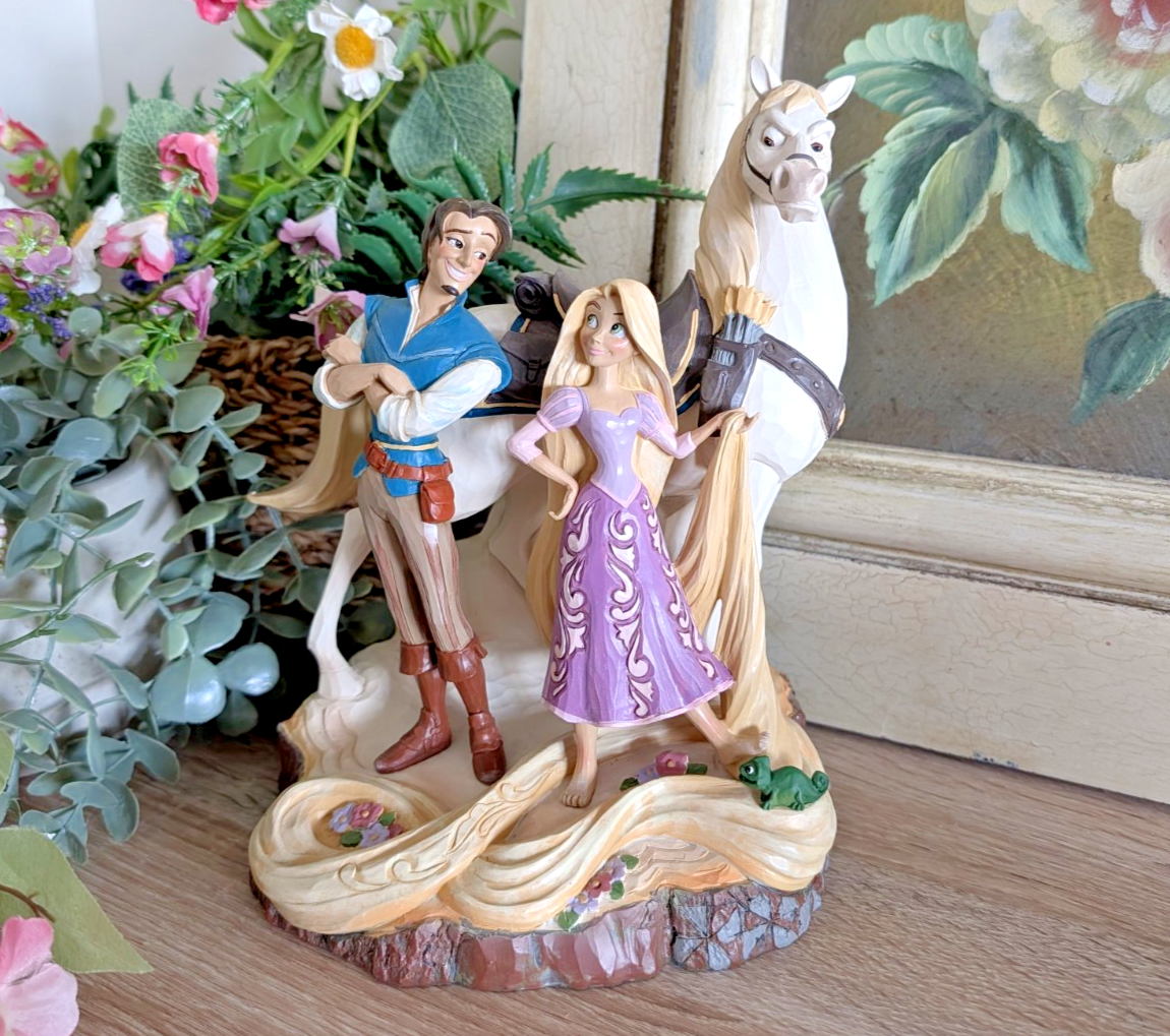 Disney Traditions Rapunzel Live Your Dream 4059736 boxed figurine