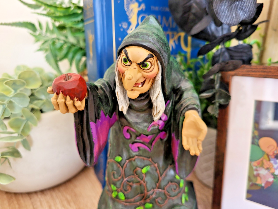 Disney Traditions Take A Bite Figurine  Old Hag Evil Queen Snow White Ornament1