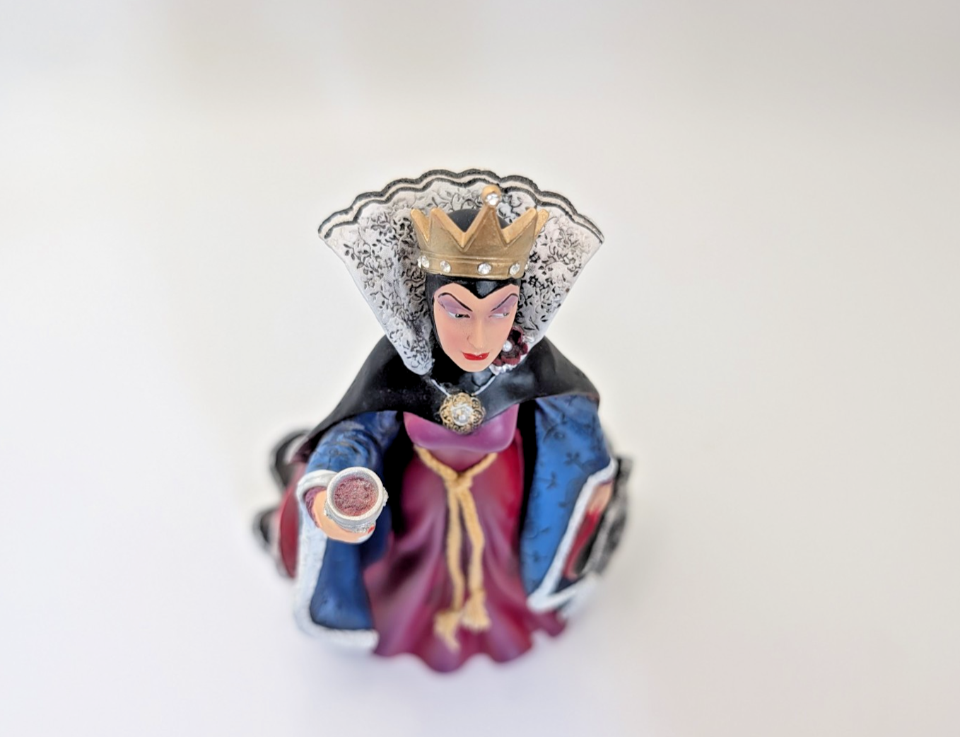 Disney Showcase Couture de Force Evil Queen figurine 4031539 photo 15