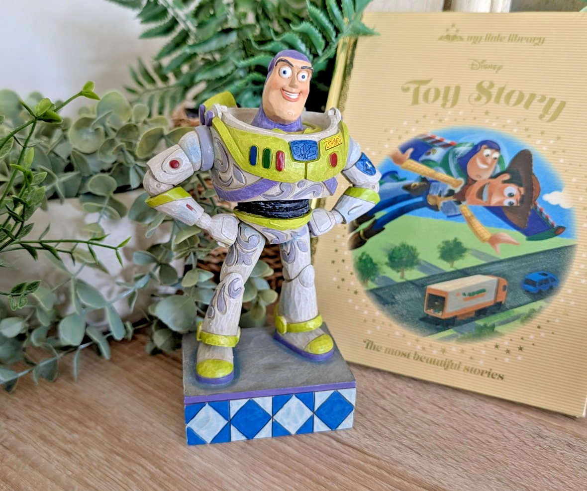 Disney Traditions Buzz Lightyear To Infinity and Beyond 4031491 boxed figurine
