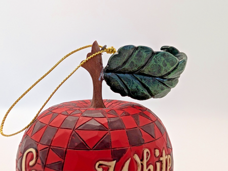 Disney Traditions Snow White apple hanging ornament A9047 – front view