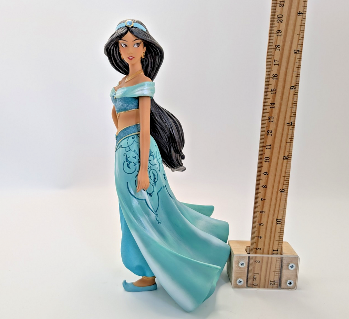 Disney Showcase Couture de Force Jasmine 6008691 by Enesco - Unboxed - product view 15