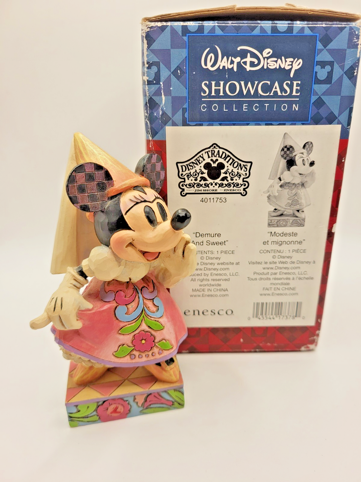 Alternate view of Disney Traditions Minnie Mouse Demure and Sweet figurine 4011753