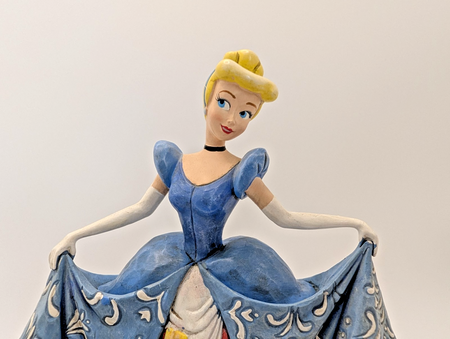 Disney Traditions Showcase Cinderella Romantic Waltz Figurine Jim Shore Scene16