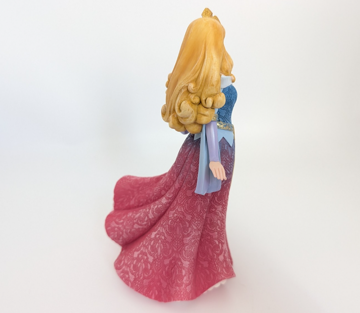 Alternate view of Disney Showcase Couture de Force Aurora figurine 4058290