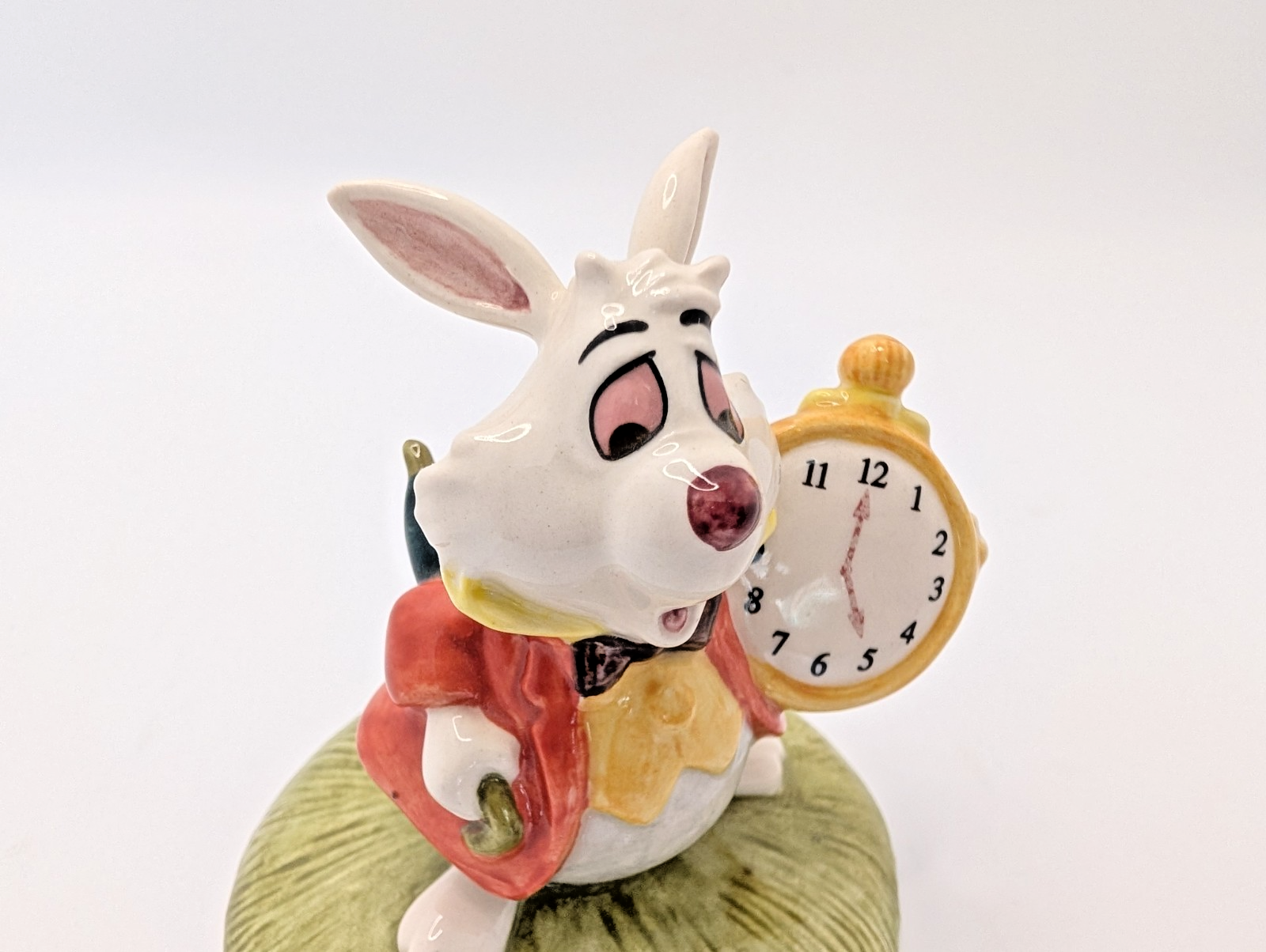 Alternate view of Royal Doulton White Rabbit AW5 limited edition figurine 461 of 2000