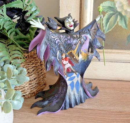Disney Traditions Maleficent Malevolent Madness figurine 4055439 front display view