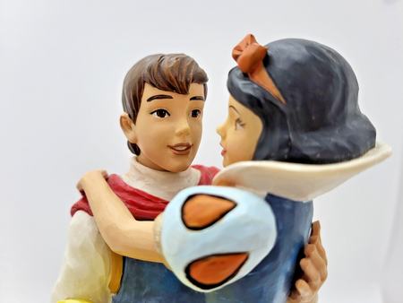 Disney Traditions Snow White & Prince Figurine Happily Ever After 4049623 Shore20