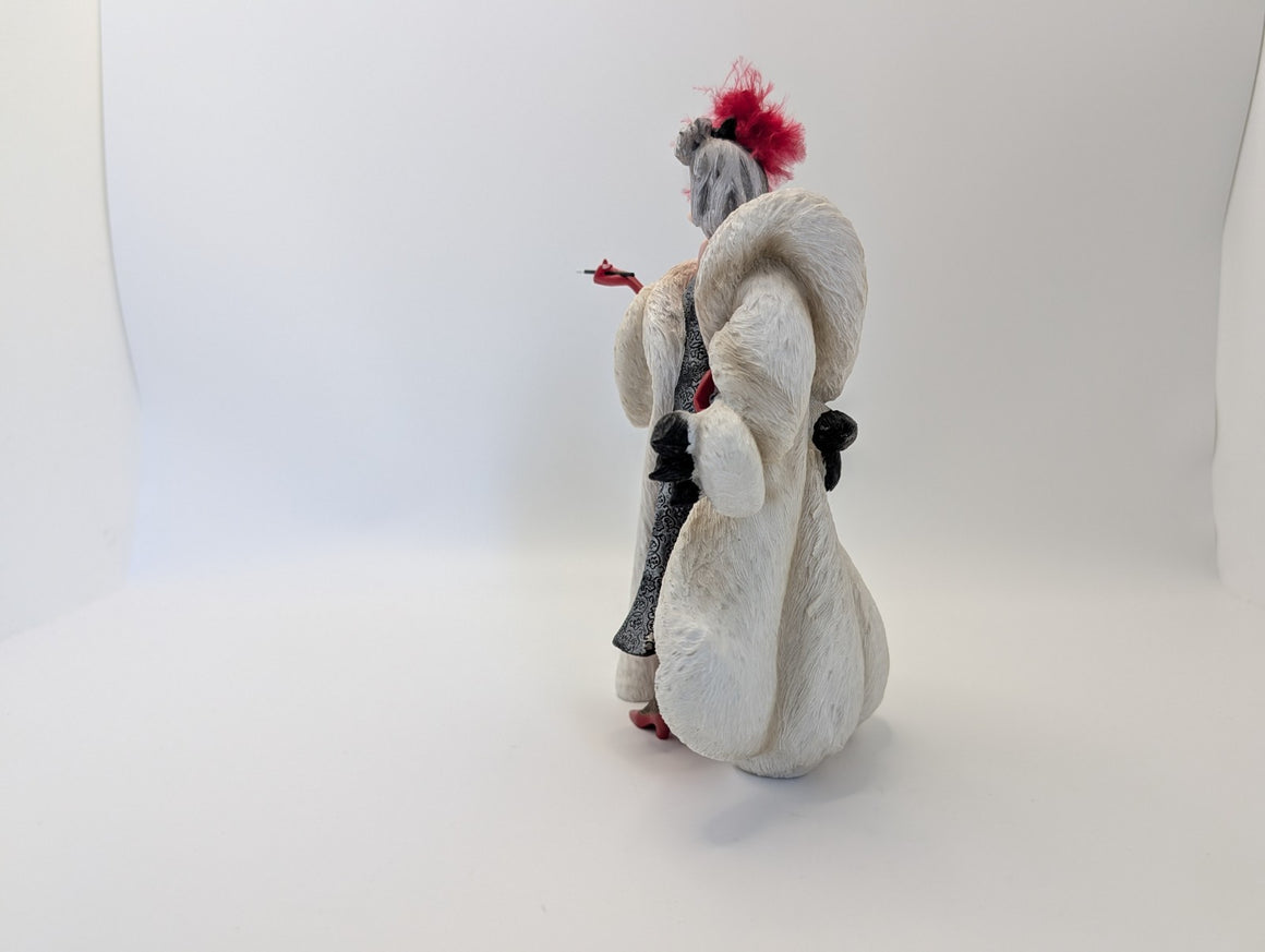 Disney Showcase Couture de Force Cruella De Vil figurine photo 7