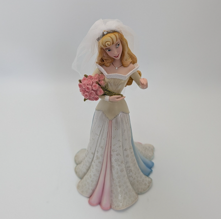 Disney Showcase Aurora Bride Sleeping Beauty unboxed figurine 4050708