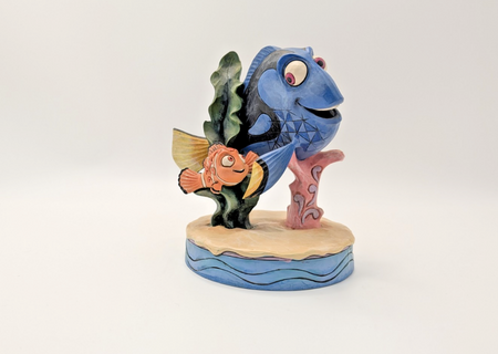 Disney Traditions Showcase Finding Nemo Floating Friendship Dory Fish Figurine3