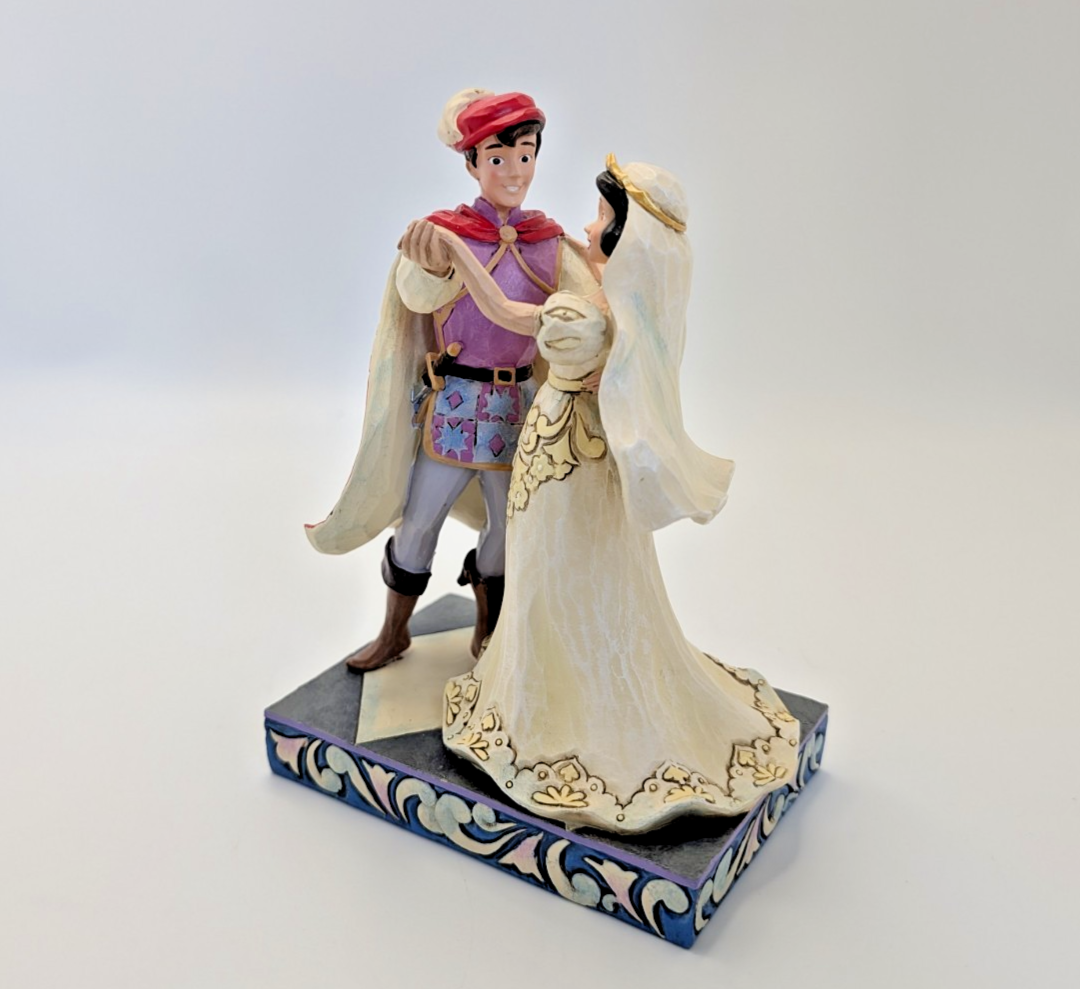 Disney Traditions Snow White The First Dance figurine 4056747 photo 6