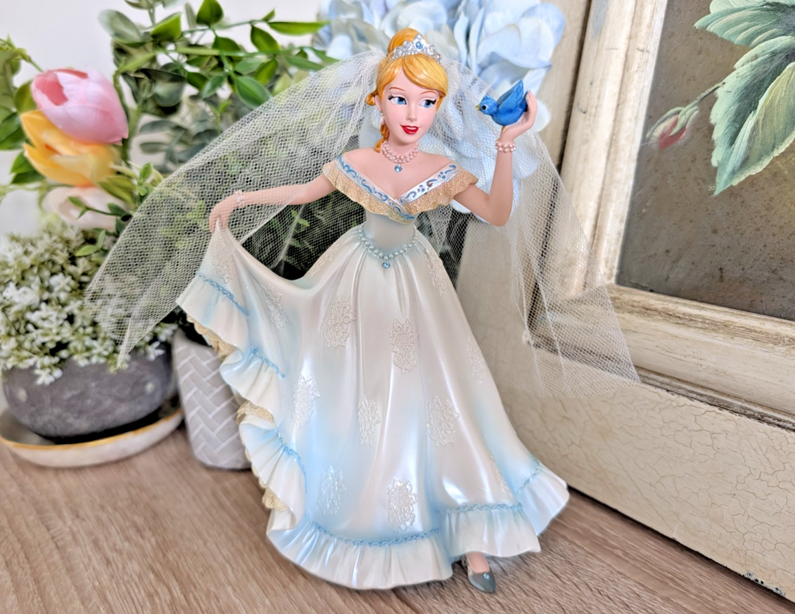 Disney Showcase Couture de Force Cinderella Bridal figurine 4045443