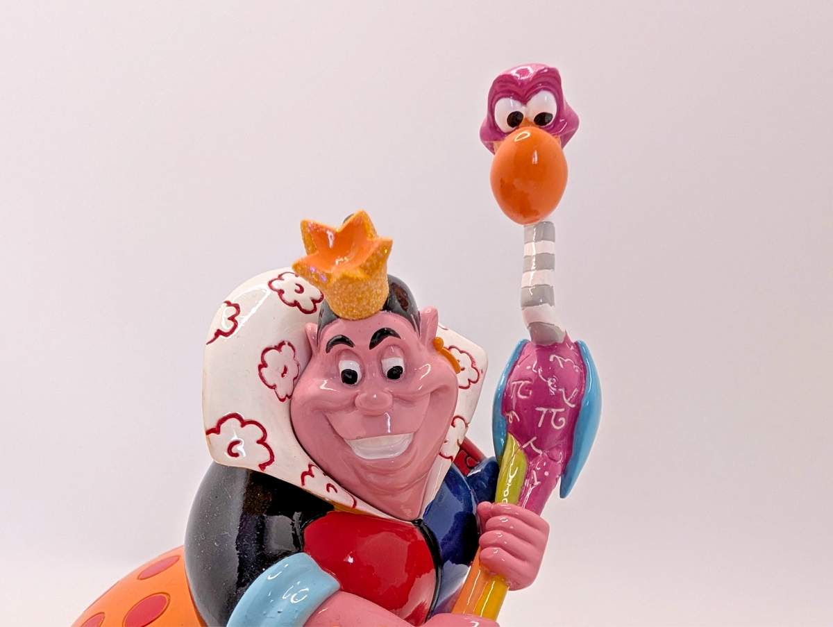 Disney Britto Queen of Hearts 6008525 unboxed figurine - top view