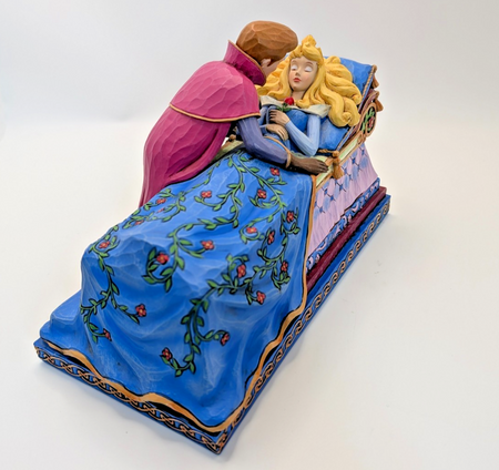 Disney Traditions Aurora Phillip The Spell Is Broken 4056753 figurine - character face detail