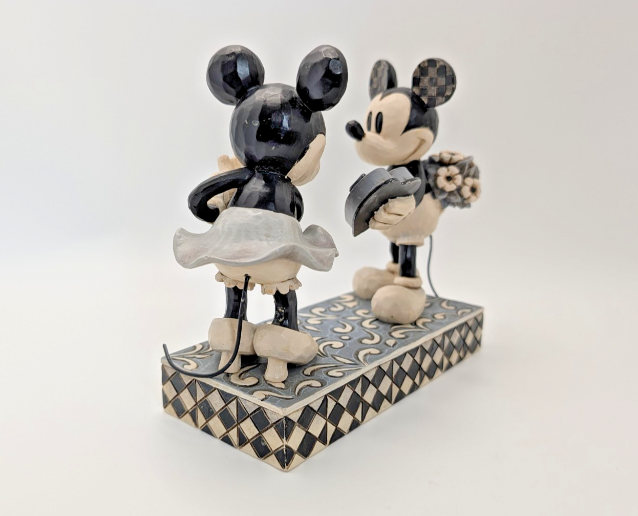 Disney Traditions Mickey and Minnie Real Sweetheart figurine photo 9