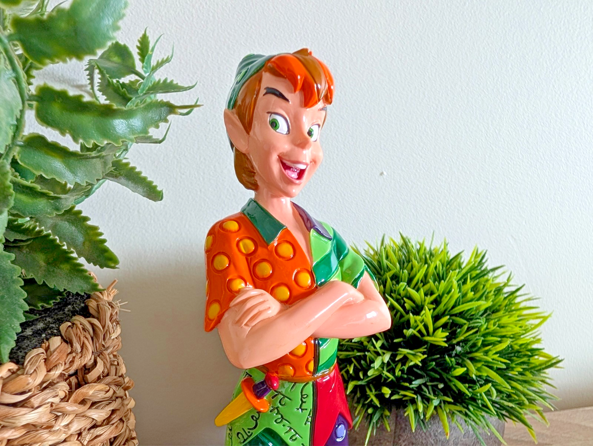 Disney Britto Peter Pan 4056846 boxed figurine - left side view