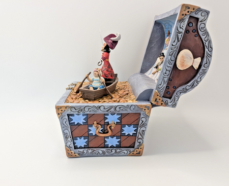 Disney Traditions Treasure-Strewn Tableau Peter Pan Figurine Captain Hook Wendy5