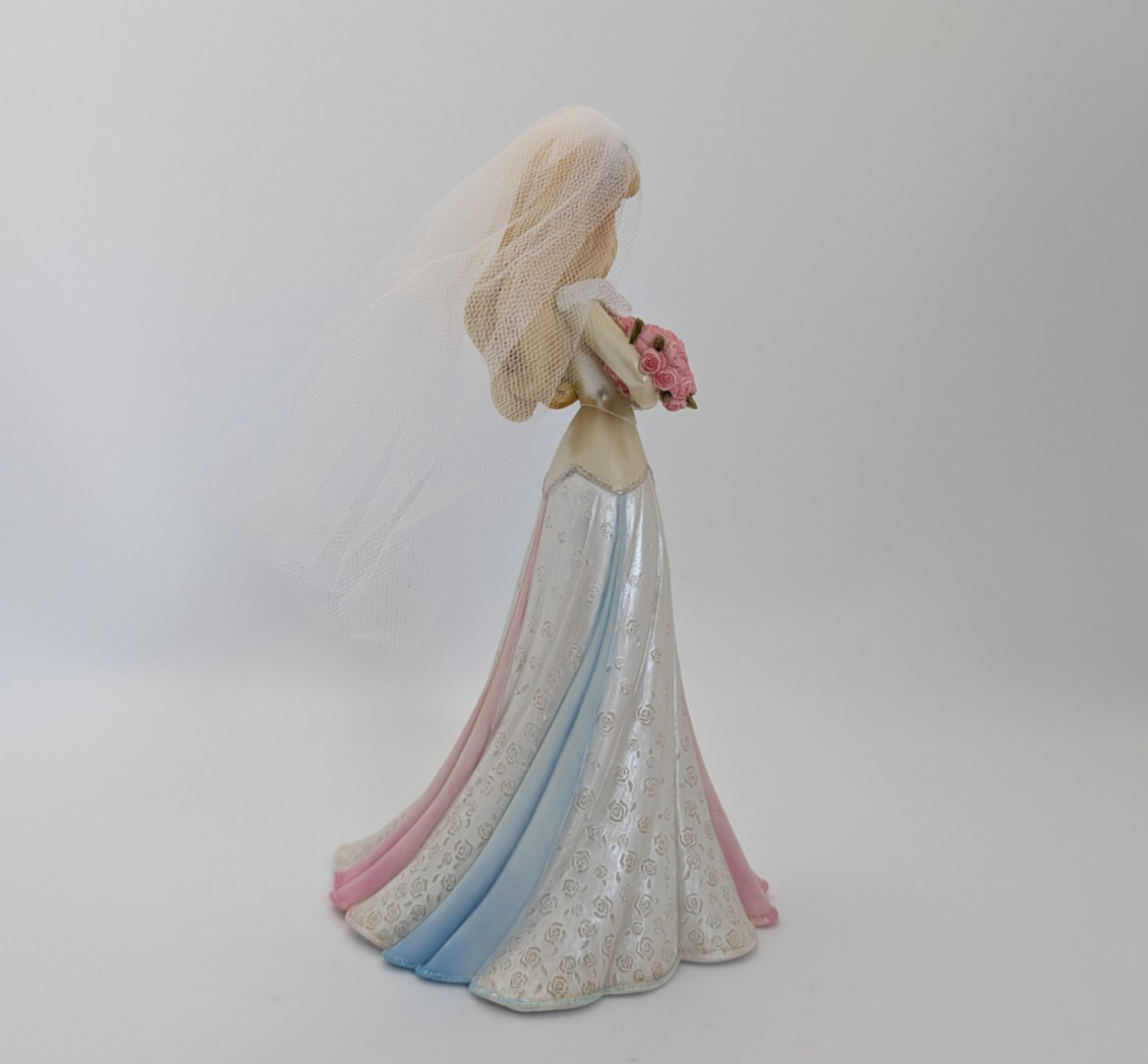 Disney Showcase Aurora Bride Sleeping Beauty unboxed figurine 4050708