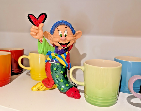Disney Britto Dopey Figurine Snow White Colourful Pop Art Dwarf Ornament0