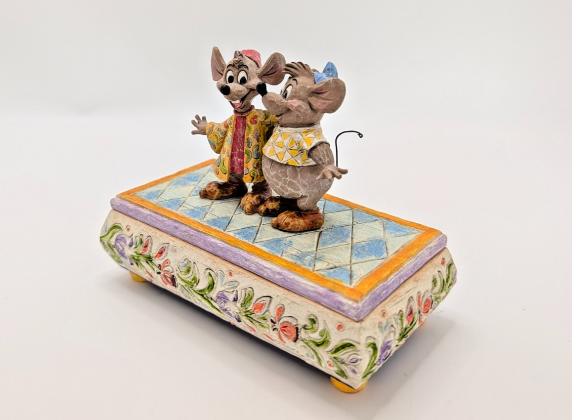 Disney Traditions Bosom Buddies Jaq and Gus trinket box 4007661 - three-quarter view